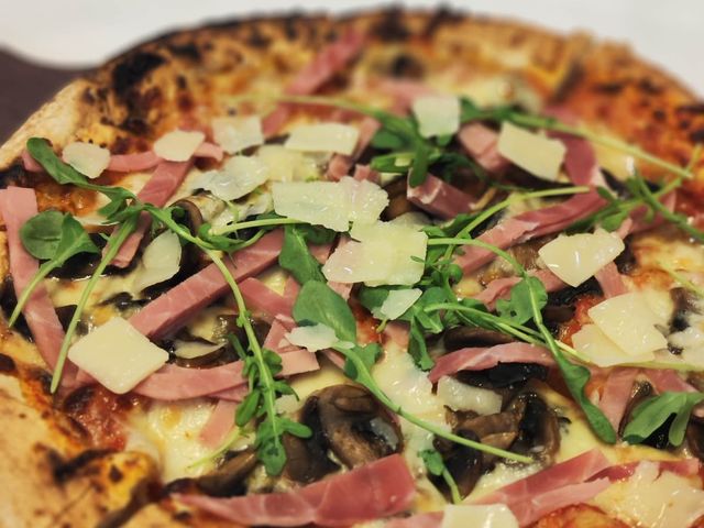 Notre Table Reine.jpg